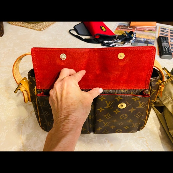 Authentic Louis Vuitton shoulder bag💯 - Picture 2 of 9